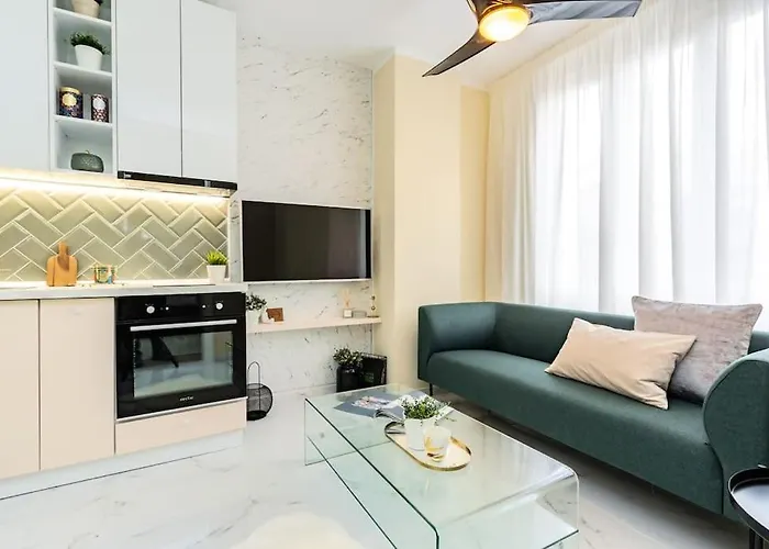 Garsonieră ultracentrală lângă Parcul Cișmigiu Apartment Bucureşti